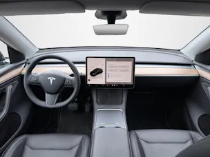 Tesla Model Y RWD