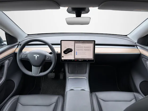 Tesla Model Y RWD