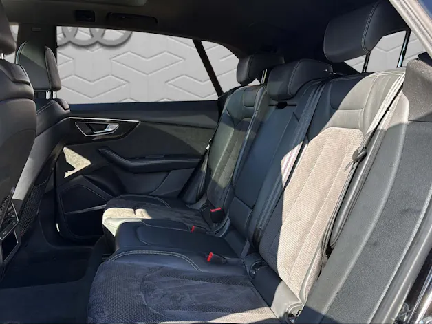 Audi Q8 50 TDI quattro tiptronic