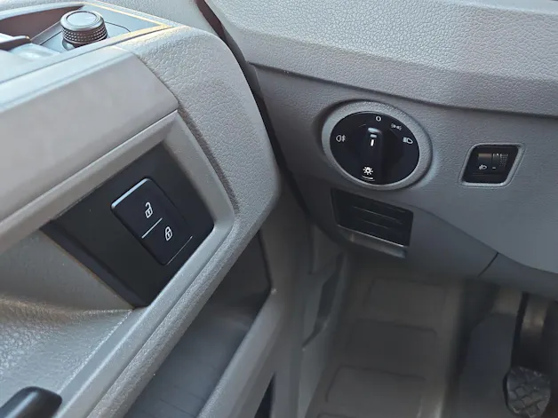 VW Crafter 35 2.0 TDI - Kastenaufbau - Hebebühne