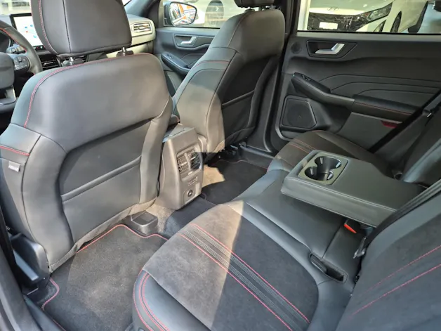 Ford Kuga 2.5 Hybrid ST-Line X 4x4