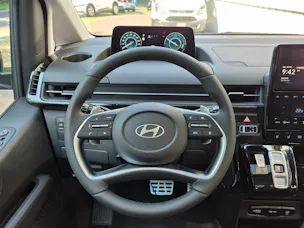 Hyundai Staria Premium 1.6 GDi HEV Vertex