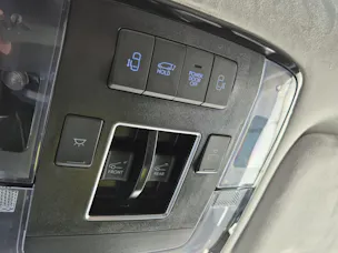 Hyundai Staria Premium 1.6 GDi HEV Vertex