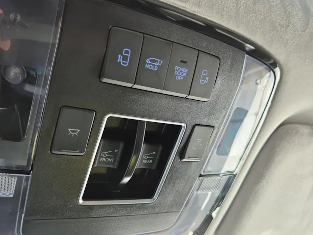 Hyundai Staria Premium 1.6 GDi HEV Vertex