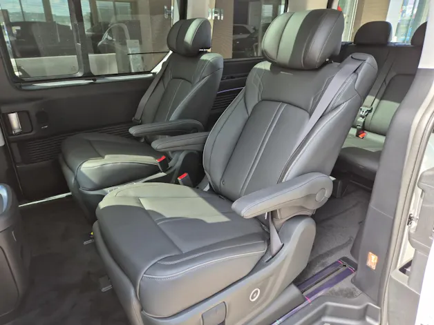 Hyundai Staria Premium 1.6 GDi HEV Vertex
