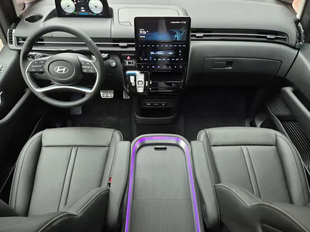 Hyundai Staria Premium 1.6 GDi HEV Vertex