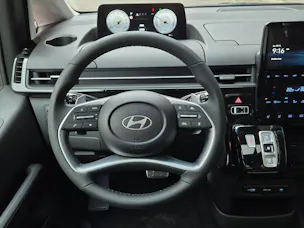 Hyundai Staria Premium 1.6 GDi HEV Vertex