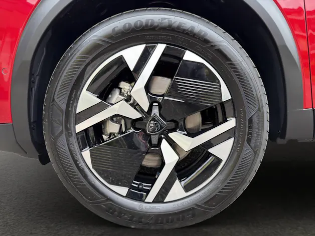Peugeot 2008 1.2 Hybrid 145 GT