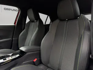 Peugeot 2008 1.2 Hybrid 145 GT