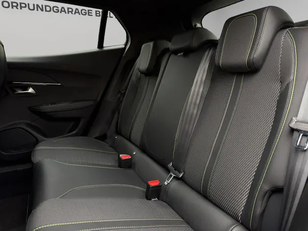 Peugeot 2008 1.2 Hybrid 145 GT
