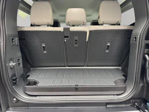 Land Rover Defender 90 3.0 D I6 250 X-Dynamic SE