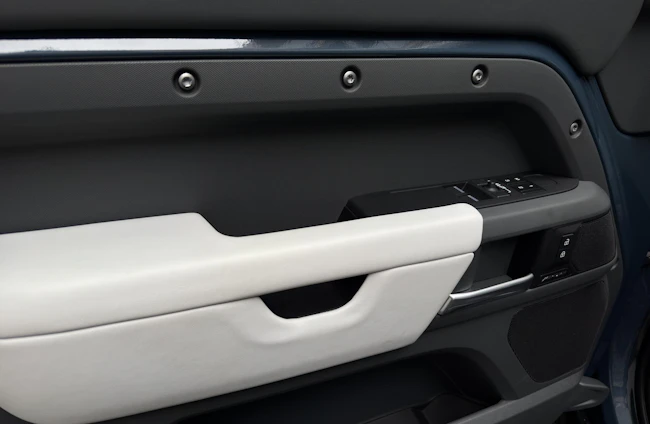 Vehicle image 14 Vehicle image 14