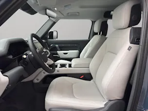 Land Rover Defender 90 3.0 D I6 250 X-Dynamic SE