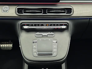 Fahrzeugbild MERCEDES-BENZ V 300 d Avantgarde kurz Van