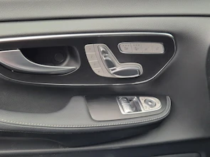 Fahrzeugbild MERCEDES-BENZ V 300 d Avantgarde kurz Van