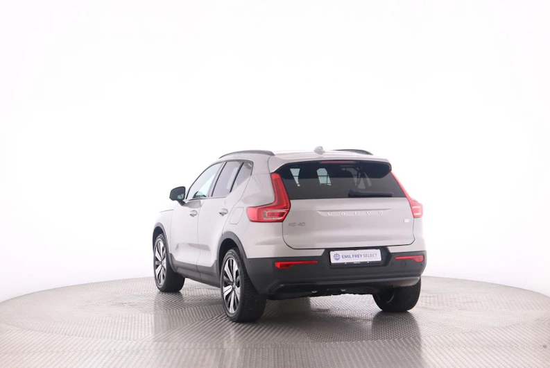 immagine del veicolo VOLVO XC40