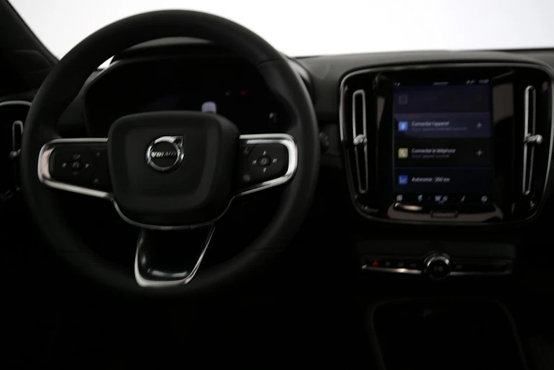 immagine del veicolo VOLVO XC40