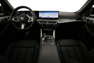 https://vehicle.imgix.net/4276053/6397e3a1-f225-45a1-9ef4-25edf8ad5a48.jpg