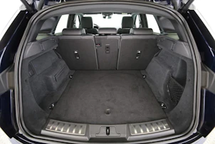 Fahrzeugbild LAND ROVER Range Rover Evoque 1.5 T 300e R-Dynamic SE