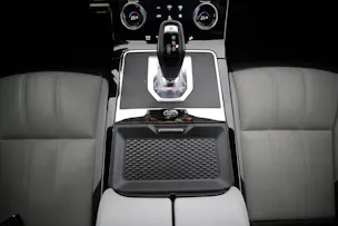 Land Rover Range Rover Evoque 1.5 T 300e R-Dynamic SE