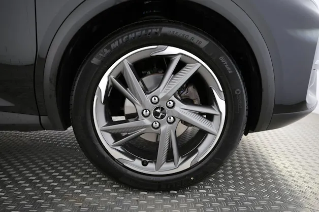 DS Automobiles 7 Crossback 1.6 PureTech Bastille+