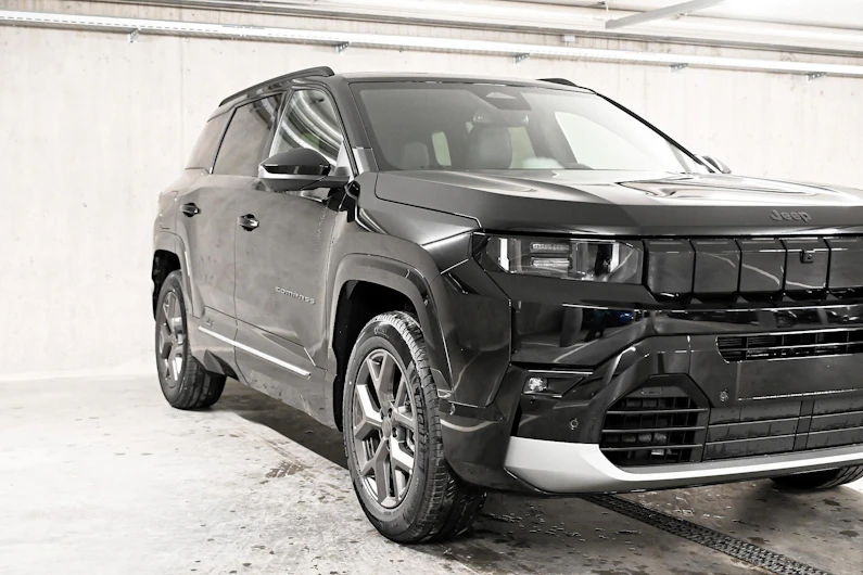 Fahrzeugbild JEEP COMPASS