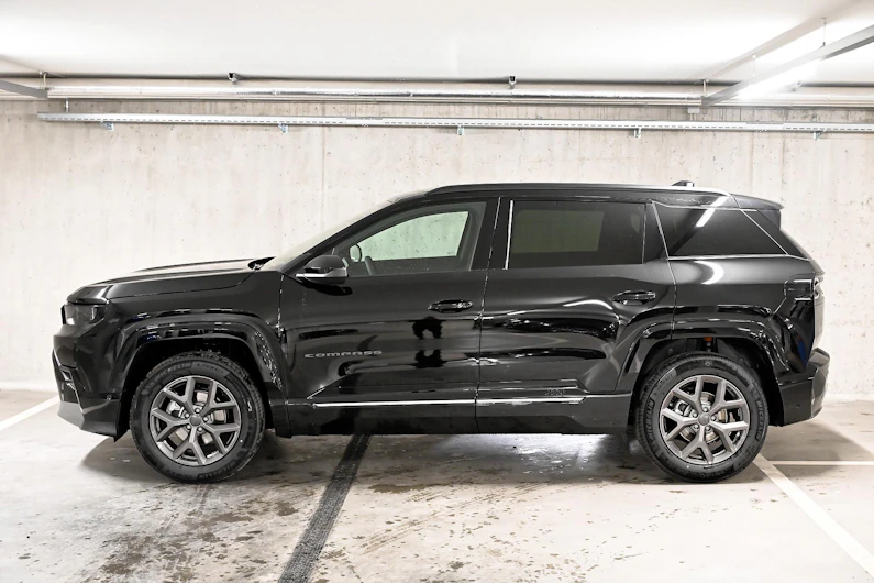 Fahrzeugbild JEEP COMPASS