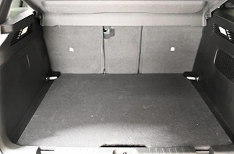 https://vehicle.imgix.net/4276112/997b9726-df91-4a09-ae32-972f88592df1.jpg