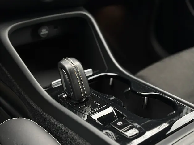 Volvo XC40 2.0 T5 R-Design AWD