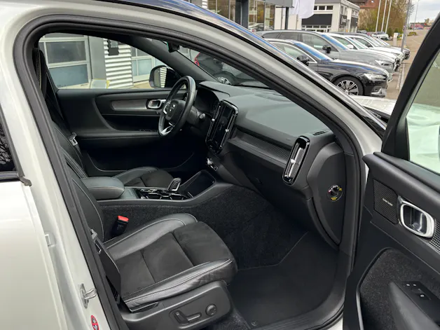 Volvo XC40 2.0 T5 R-Design AWD