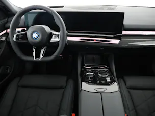 BMW i5 xDrive40 Touring