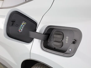 https://vehicle.imgix.net/4276203/5009777a-64cb-4542-9398-dc0c89f650f5.jpg