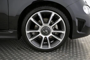 Fahrzeugbild FIAT 595 Abarth 1.4 T-Jet 165 Turismo