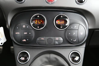 https://vehicle.imgix.net/4276232/80b27f0c-cd06-4213-98af-26c17c250f99.jpg