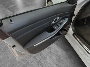 BMW 320d xDrive SAG Attraktiven Leasingzinssatz ab 1,9 % bei Abschluss einer BMW Fahrzeugversicherung.