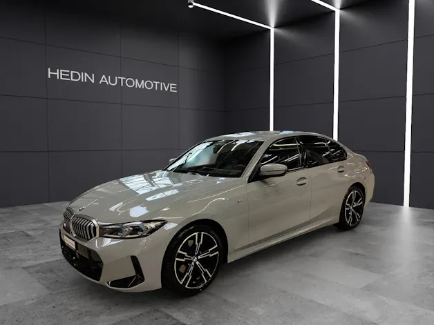 BMW 320d xDrive SAG Attraktiven Leasingzinssatz ab 1,9 % bei Abschluss einer BMW Fahrzeugversicherung.
