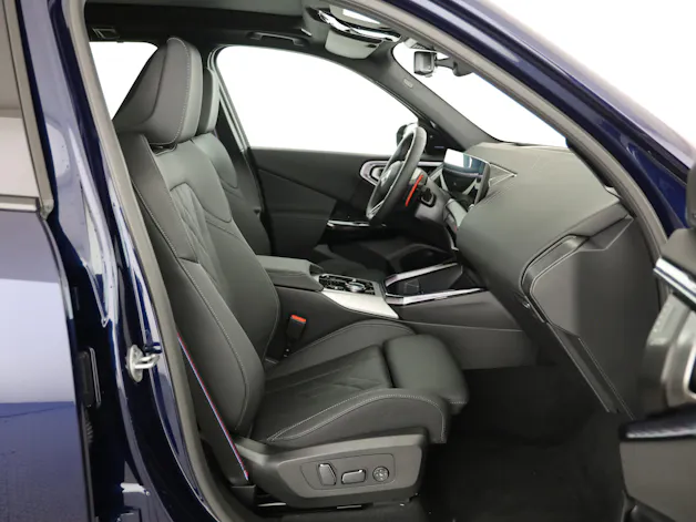 BMW X3 M50i