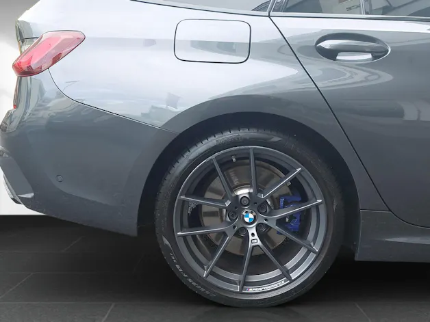 BMW M340i xDrive Touring