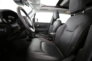 image du véhicule JEEP Renegade 1.3 Swiss Limited 4xe