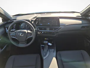 Lexus UX 250h F-Line / Jetzt mit attraktivem 1.99% Leasing