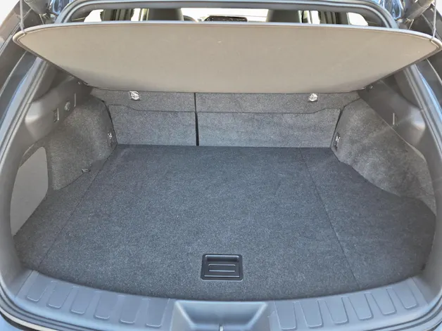 Lexus UX 250h F-Line / Jetzt mit attraktivem 1.99% Leasing