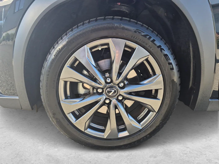 image du véhicule LEXUS UX