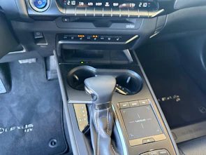 image du véhicule LEXUS UX 250h Excellence / ab 3,99% Leasing bei Abschluss einer Protect Autoversicherung