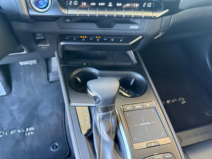 image du véhicule LEXUS UX