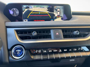 image du véhicule LEXUS UX 250h Excellence / ab 3,99% Leasing bei Abschluss einer Protect Autoversicherung