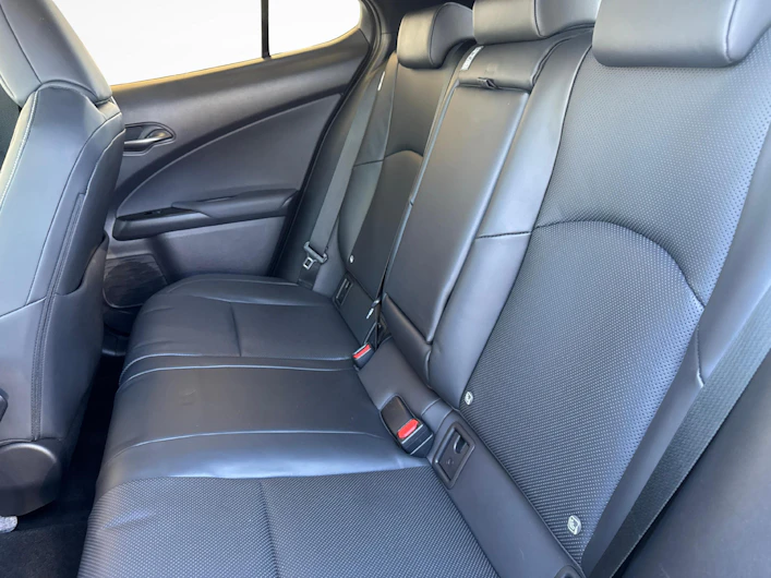 image du véhicule LEXUS UX