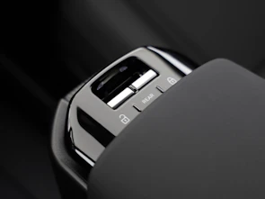 Fahrzeugbild VOLVO EX30 E60 Plus Swiss Black Edition
