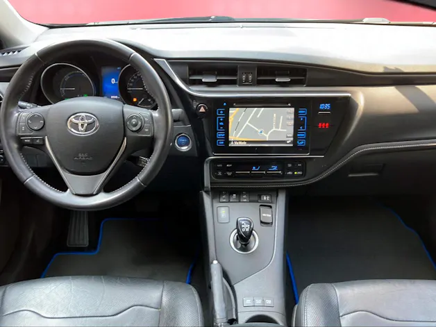 Toyota Auris 1.8 HSD Trend