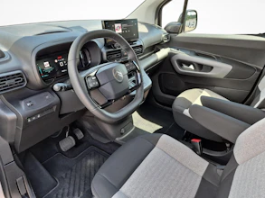 https://vehicle.imgix.net/4276403/d4a18945-e7d6-4ee9-aa36-e45cc1983f2b.jpg