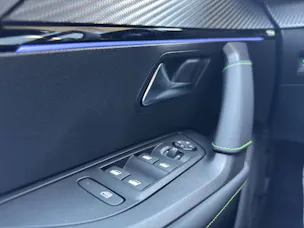 Peugeot 2008 1.2 Hybrid 145 GT
